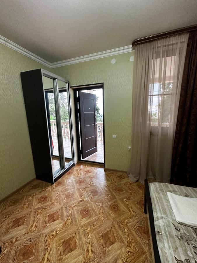 Anastasia Gudauta Bagian luar foto
